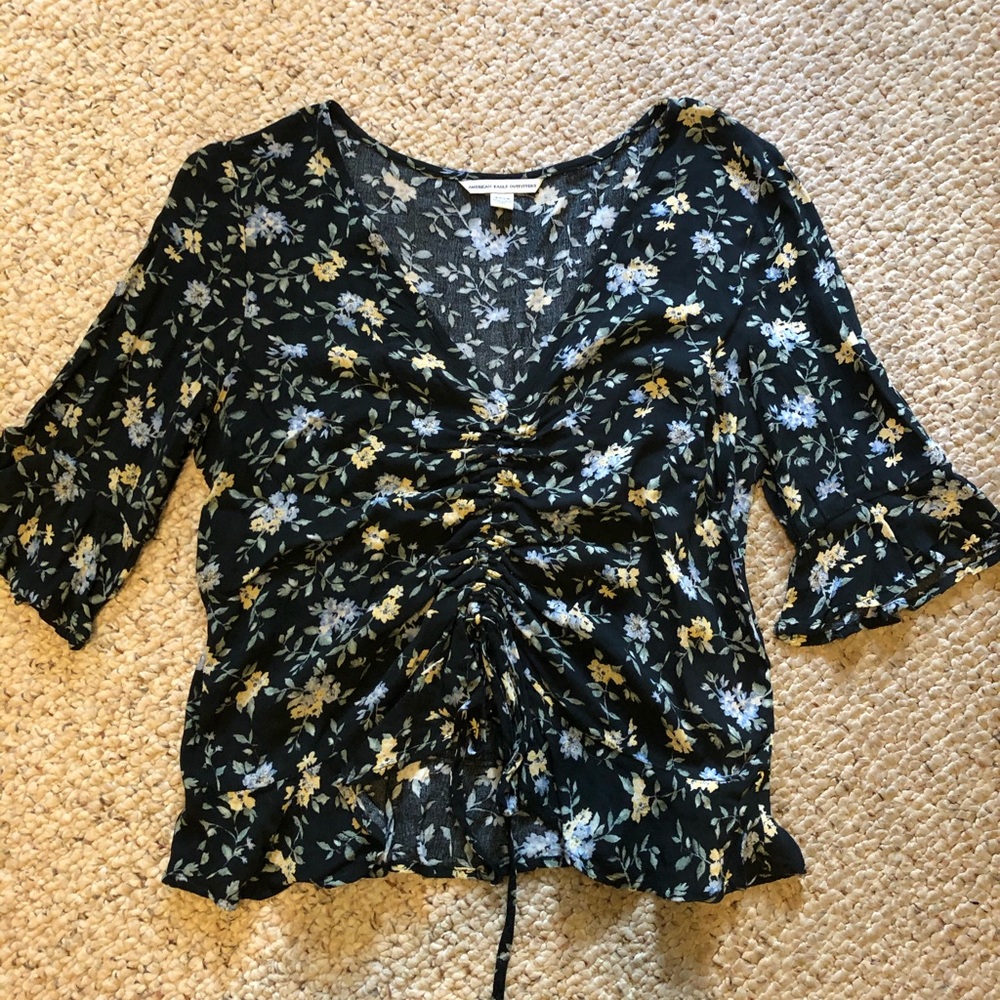 Floral Half Sleeve Cropped Top
